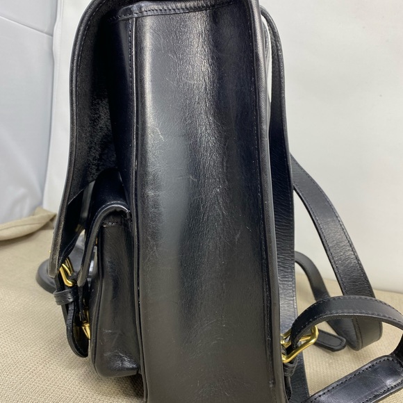 GABAHN VINTAGE BLACK GENUINE LEATHER MESSENGER BAG/BACKPACK - Picture 3 of 14